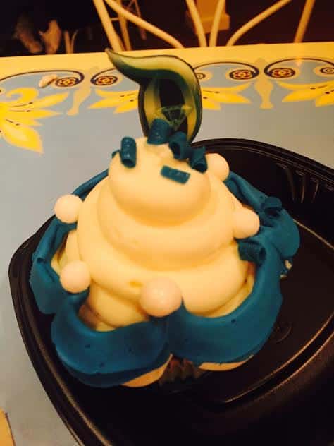 Disneyland Diamond Celebration cupcake.