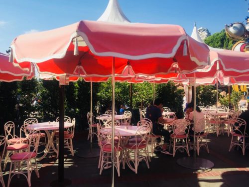 Plaza Inn seating