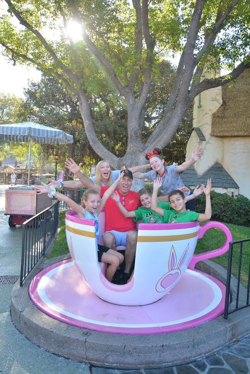 Best Disneyland PhotoPass Spot tea cups
