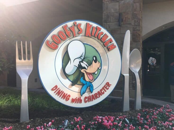 Goofy S Kitchen Disneyland Character Dining The Happiest Blog On Earth   1 735x551 