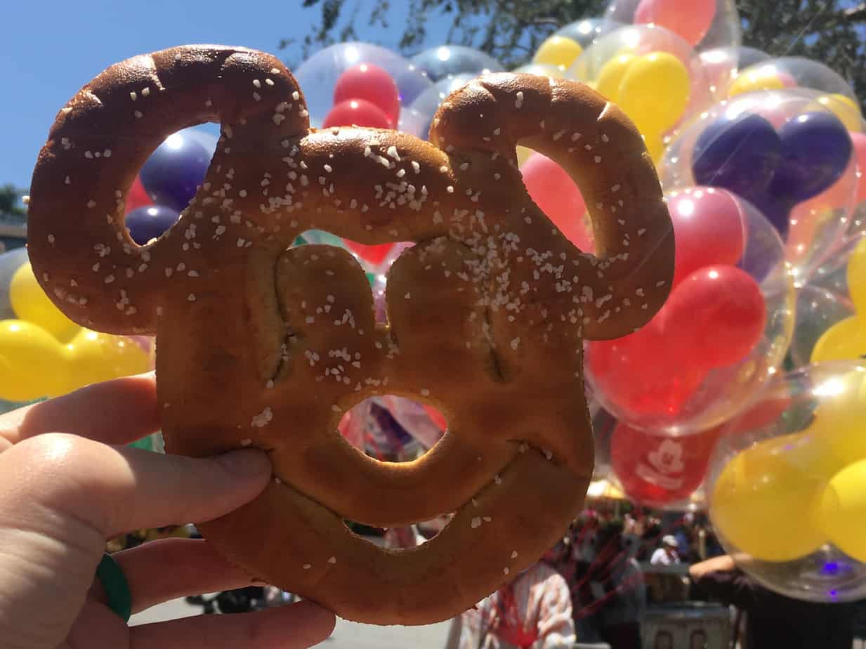 Mickey Pretzel