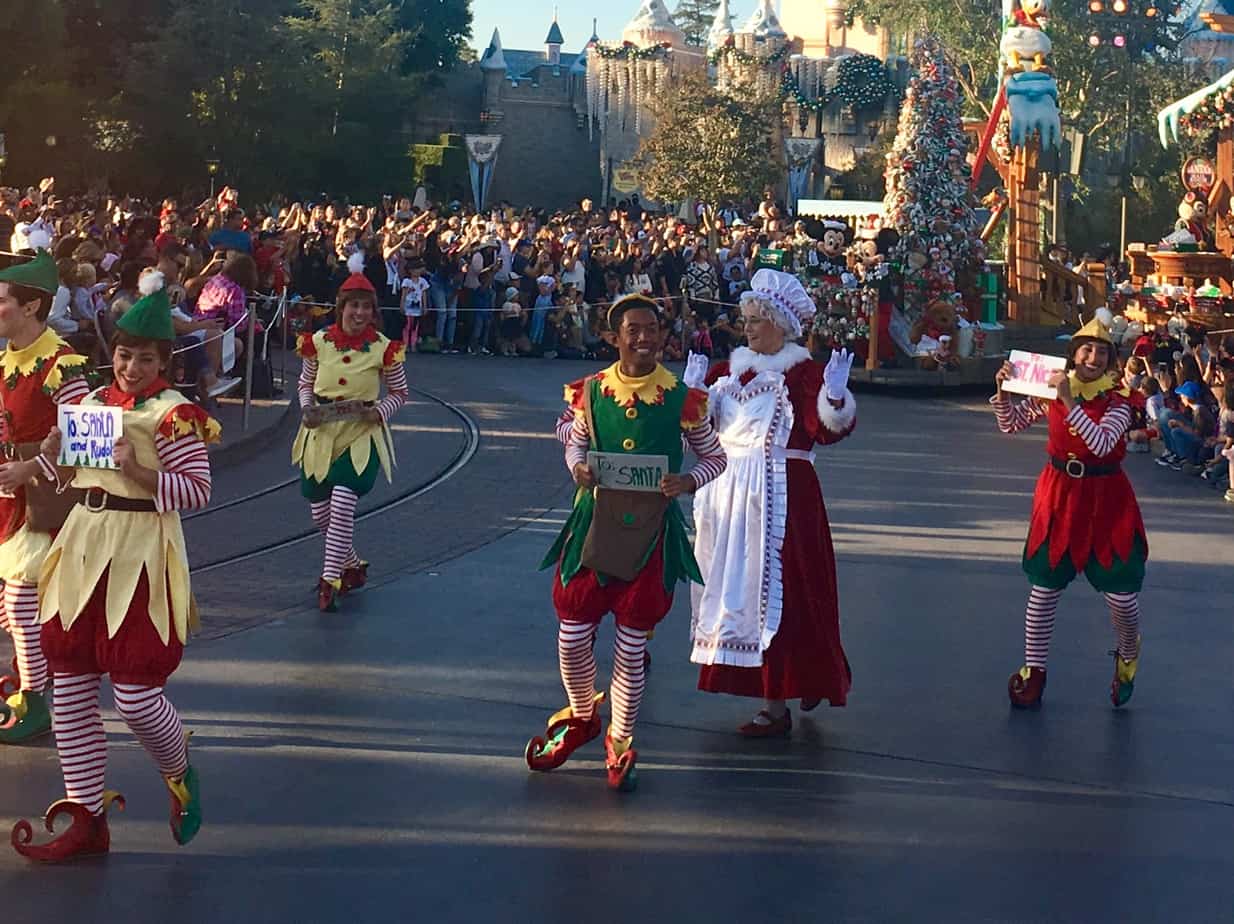 Santa Disneyland parade
