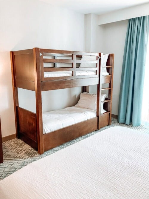 Courtyard Anaheim Theme Park Entrance bunk beds Courtyard Anaheim Theme Park Entrance bunk beds