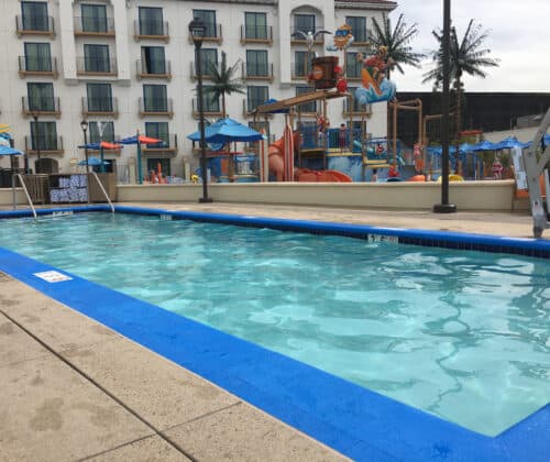 Courtyard Anaheim pool