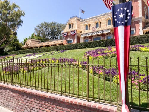 Disneyland entrance americana