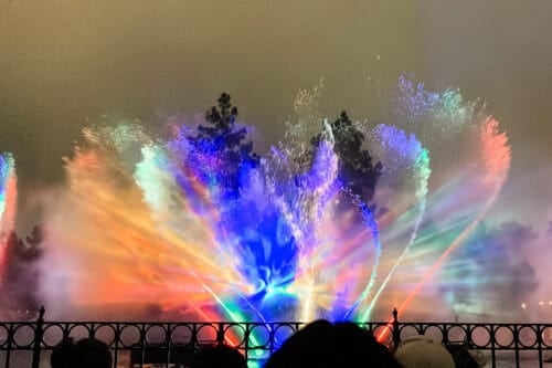 Fantasmic water screens Fantasmic water screens